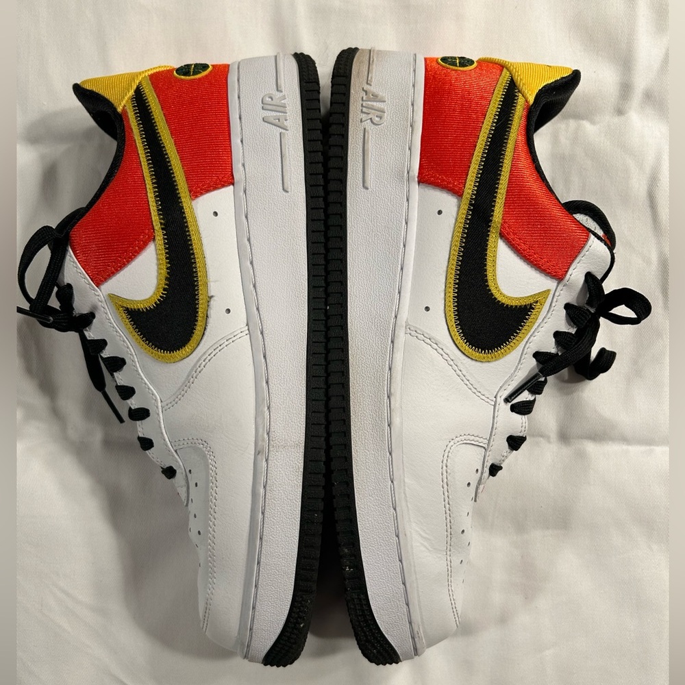 Roswell Rayguns Nike Air Force 1. Limited editions. Size 9.5